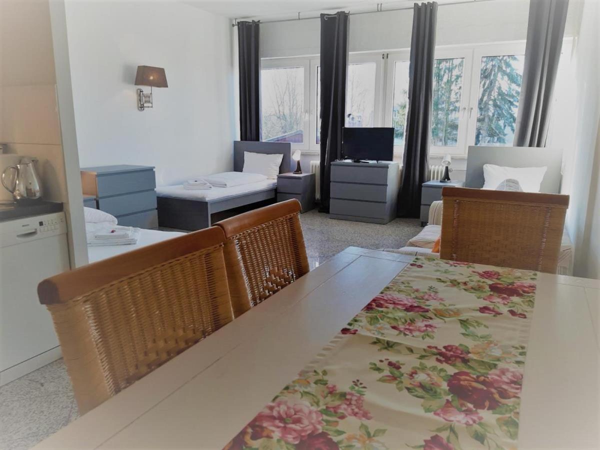 Mehrbett-Apartment 2 Citynah, Einfache Ausstattung Hamburg Bagian luar foto